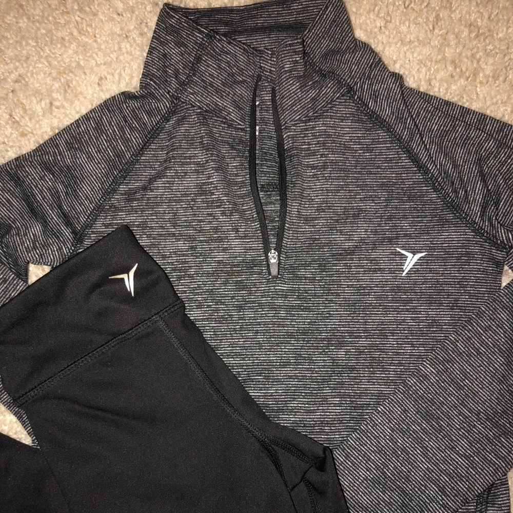 Girls Old Navy Active Set - Size 5